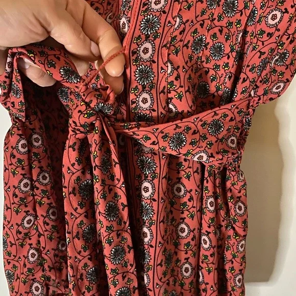 FLORAL Tunic (S) Relaxed V-neck with Butterfly Sleeve, Signed Back/Belted Waist - Picture 5 of 11